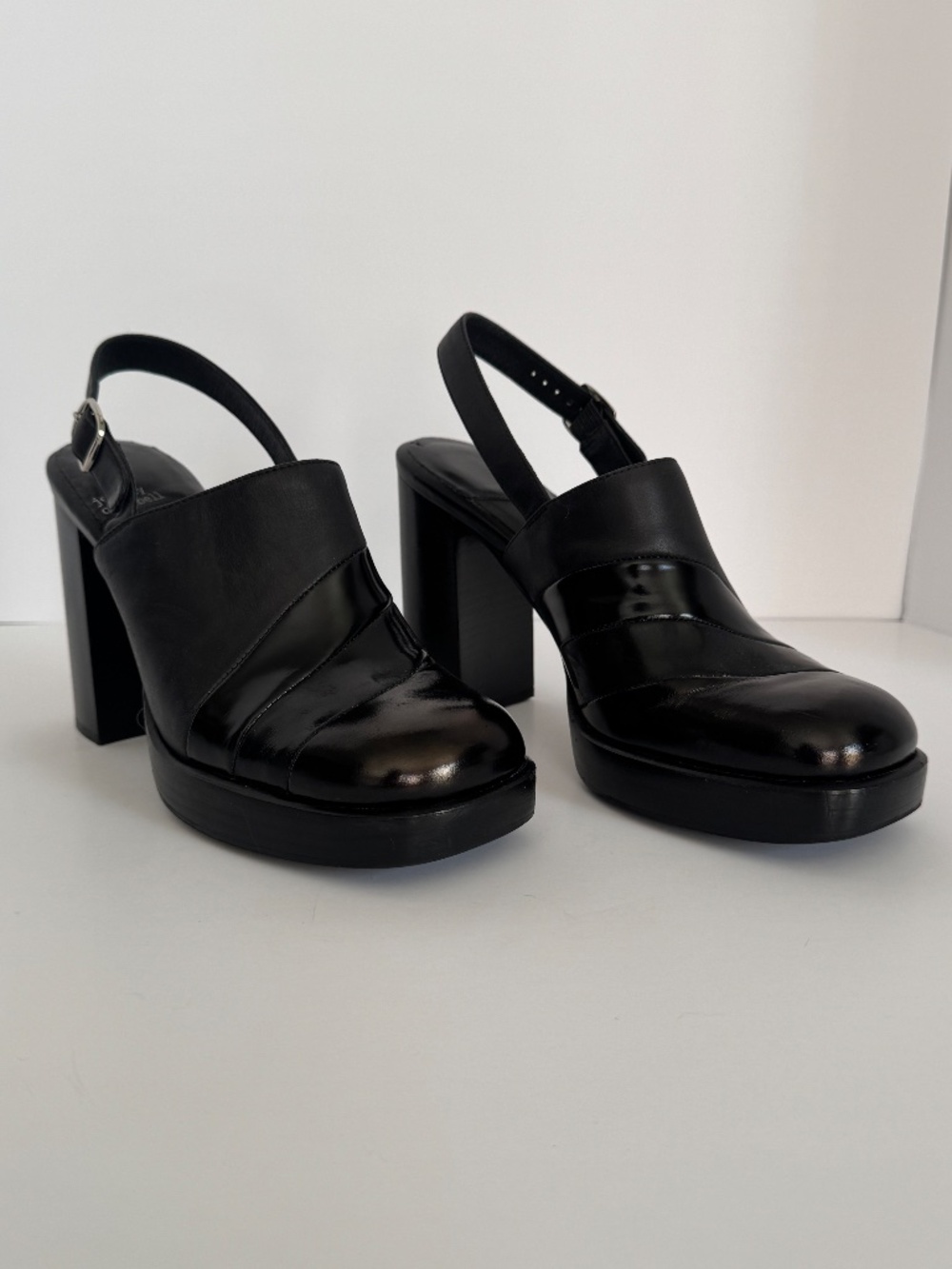 Jeffrey Campbell Black Leather Slingback Heels US size 9